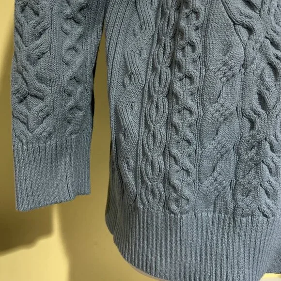 Vince Aran Cable Knit Womens Cardigan Sweater Size M Buttons Blue Long Sleeves - Picture 3 of 13